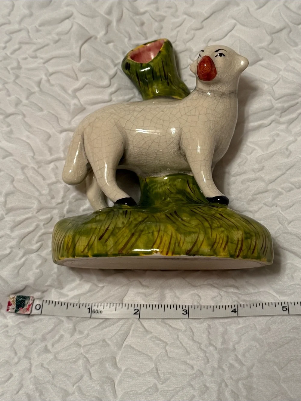 Vase - Vintage - William Kent Staffordshire Lamb Spill Vase, c. 1944-1962 crack